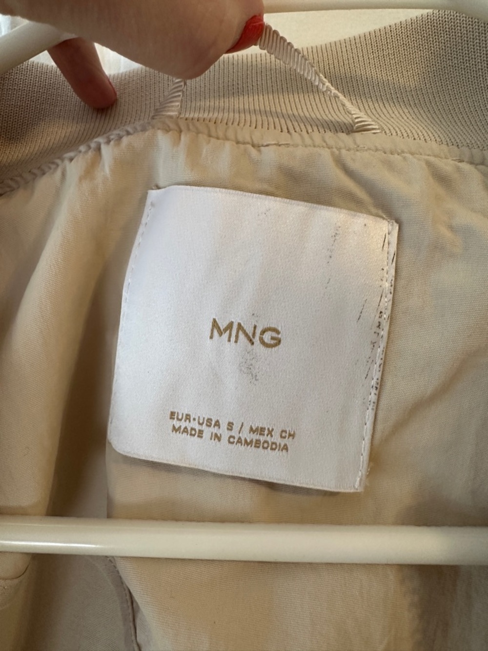 Like New Mango Beige Cropped Bomber Jacket with Flap Pockets - Size Small - Picture 4 of 11